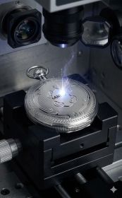 Beispiel einer Gravur auf einer Taschenuhr